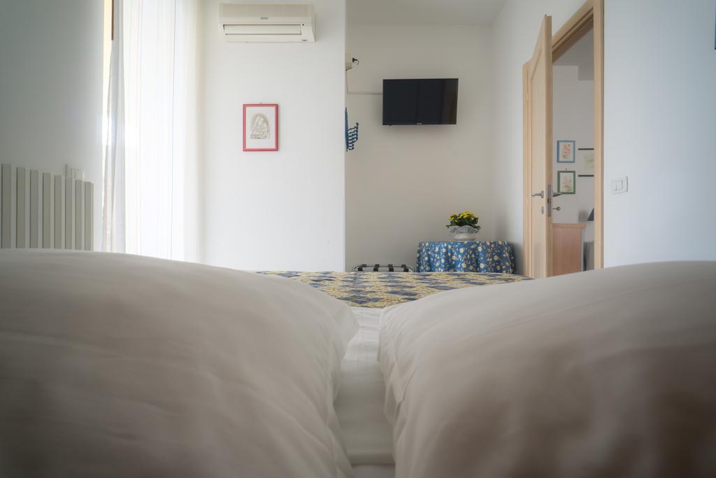 Hotel Residence Il Conero 2 Numana Zewnętrze zdjęcie