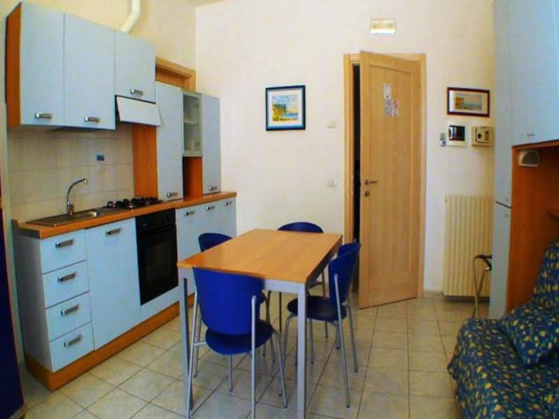 Hotel Residence Il Conero 2 Numana Zewnętrze zdjęcie