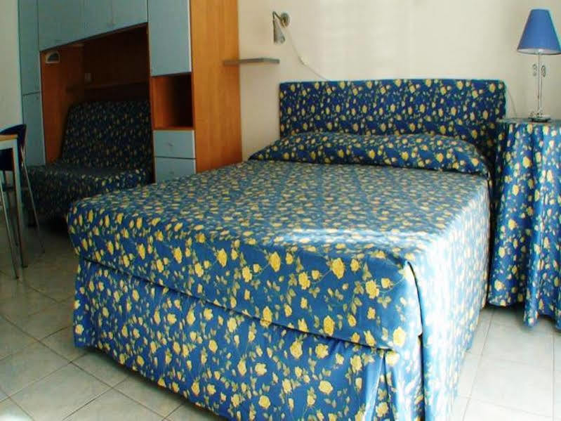 Hotel Residence Il Conero 2 Numana Zewnętrze zdjęcie