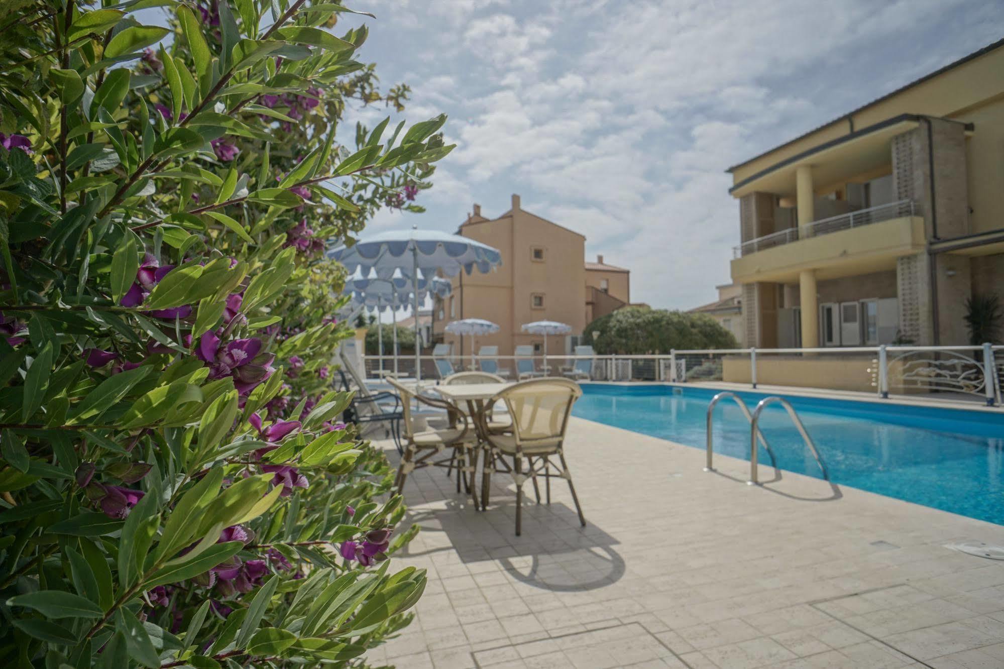 Hotel Residence Il Conero 2 Numana Zewnętrze zdjęcie